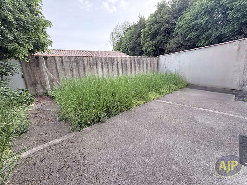 Extérieur - Maison de Ville 3 Chambres avec Jardin à Luçon