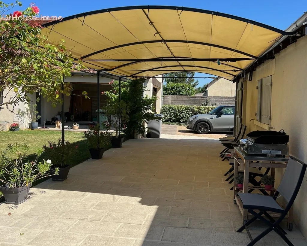 Terrass - Charming House with Pool in Ballan-Miré