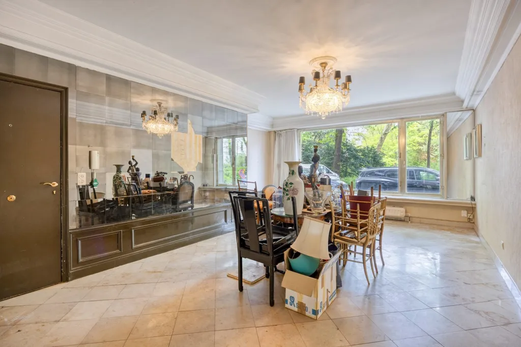 Dining Room - Ground Floor Apartment with Park Views in Antwerp