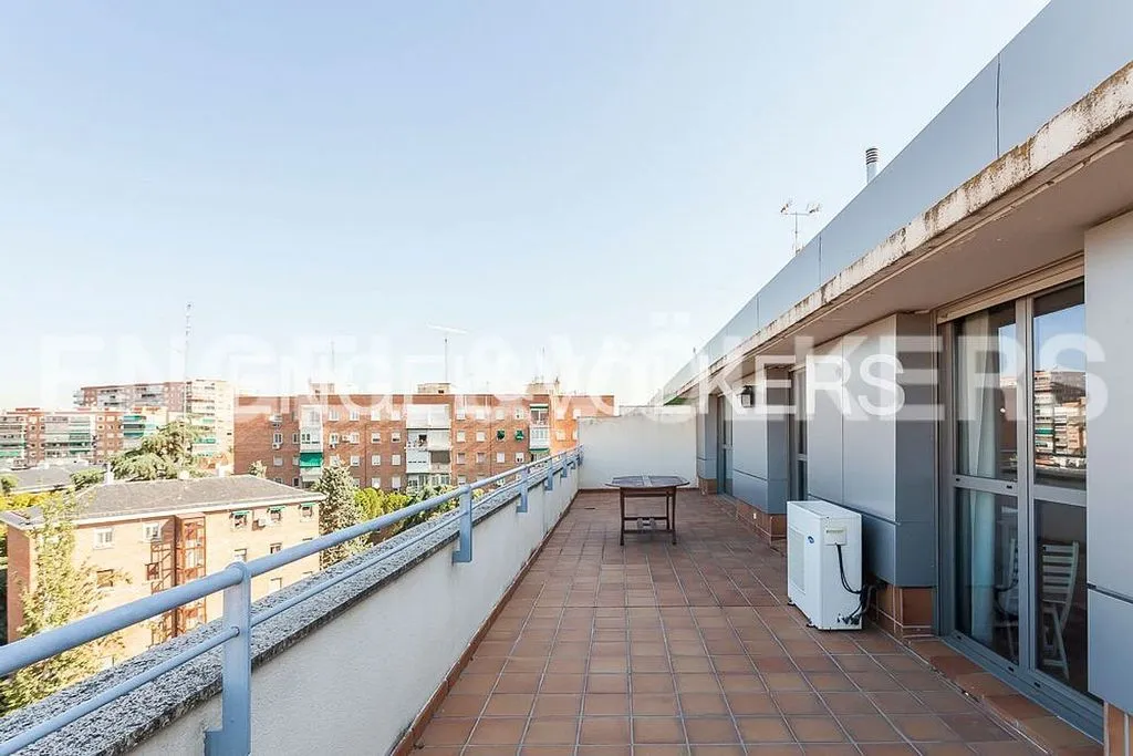 Terrazza - Penthouse with Pool in Guindalera, Madrid