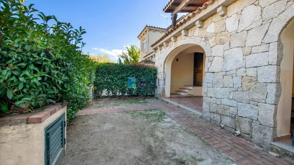Aed - Apartment with Private Garden in San Teodoro