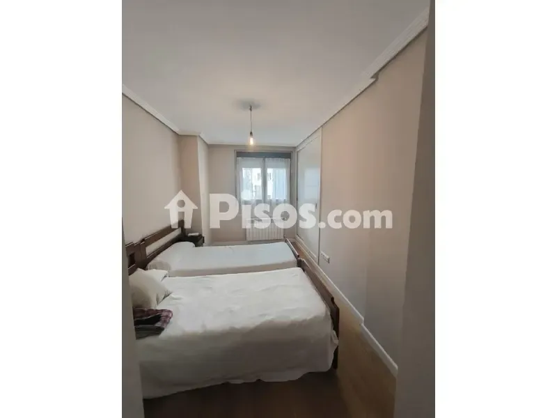 Magamistoad - Apartment with Trunk Space in Auditorio, Oviedo