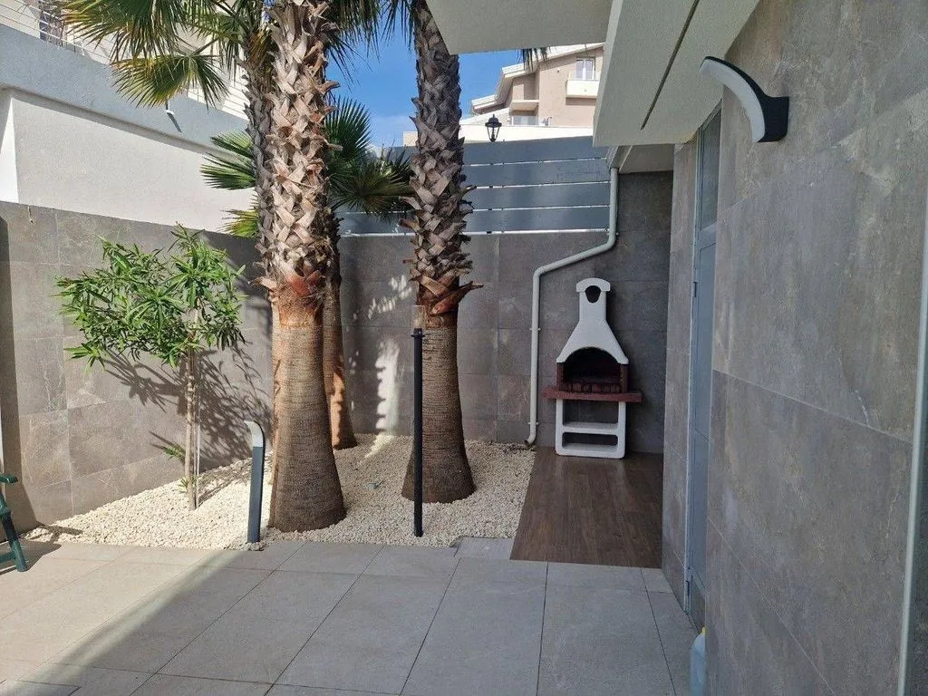 Terrasse - Luxury Villa with Pool in Gravina di Catania