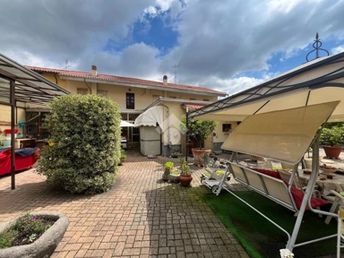 Terrasse - Independent House with Balcony in Samone
