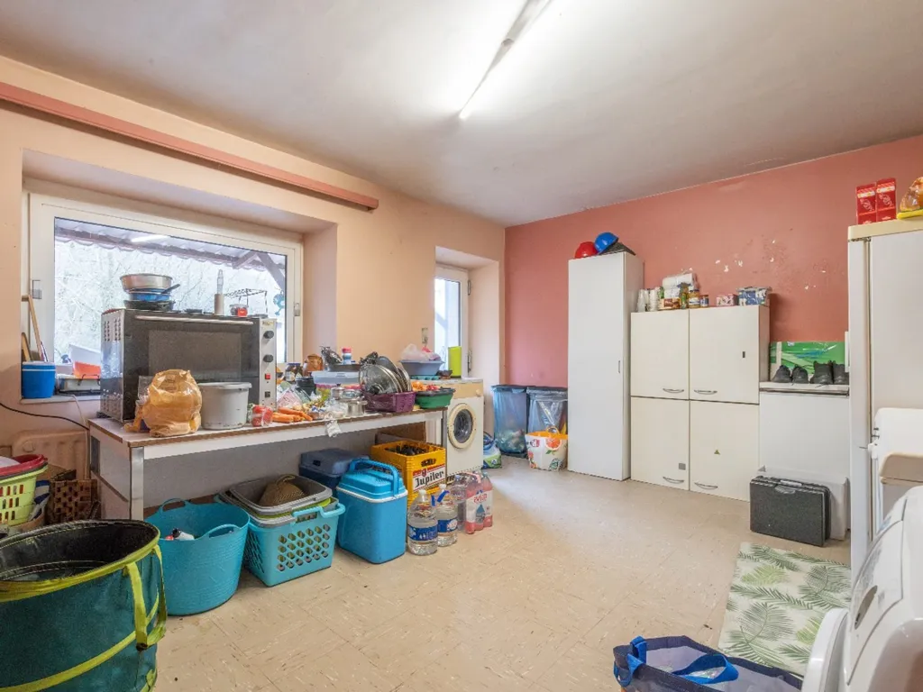 Buanderie - Maison Semi-Détachée pour Développement d'Appartements à Lierneux