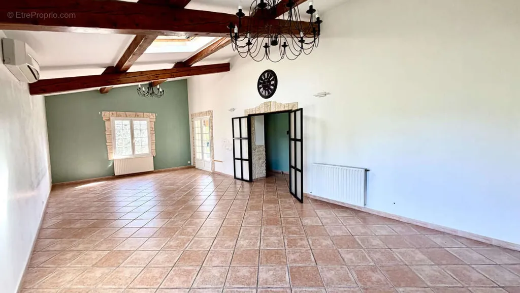 Elutuba - Villa with Pool in Entragues-sur-la-Sorgue