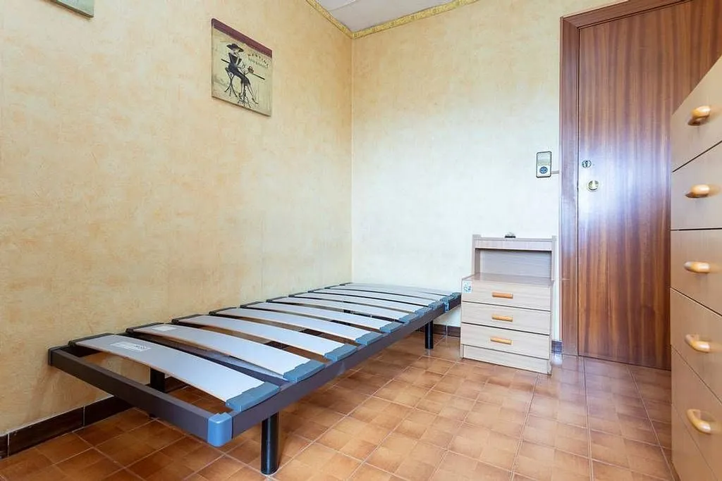 Chambres - Apartment with Sea Views in Les Roquetes