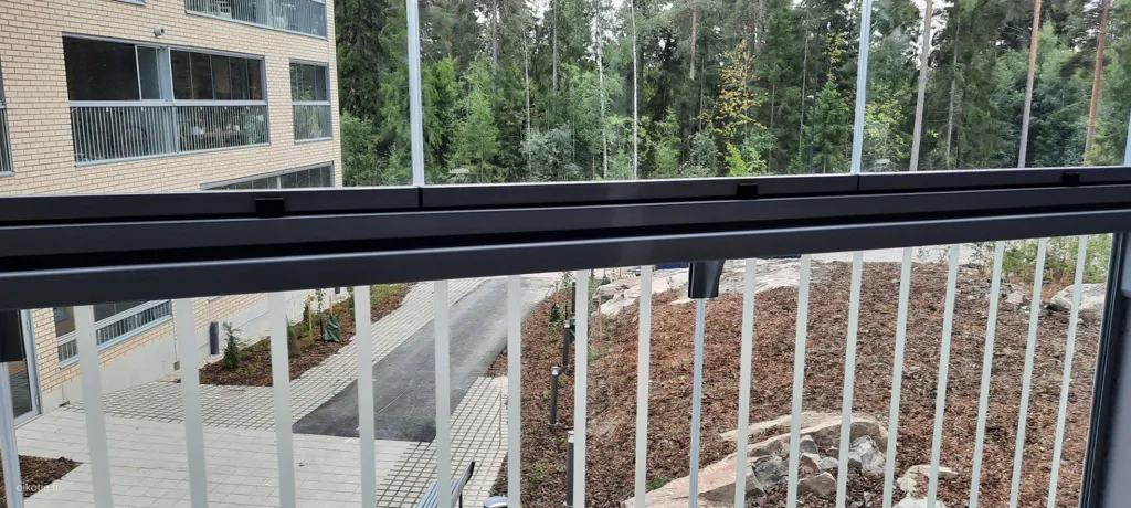 Balcon - Modern Studio with Balcony in Kuninkaantammi, Helsinki