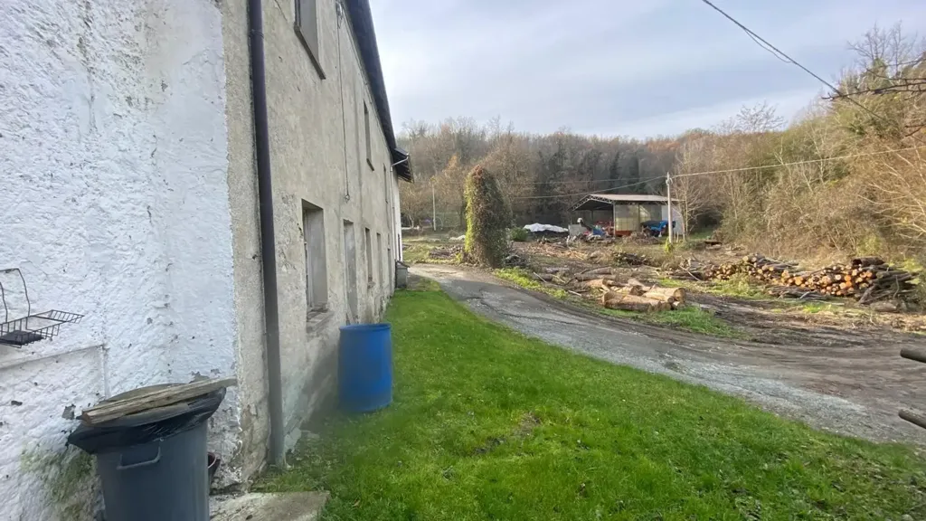 Jardin - Rustic House with Workshop in Ponzone