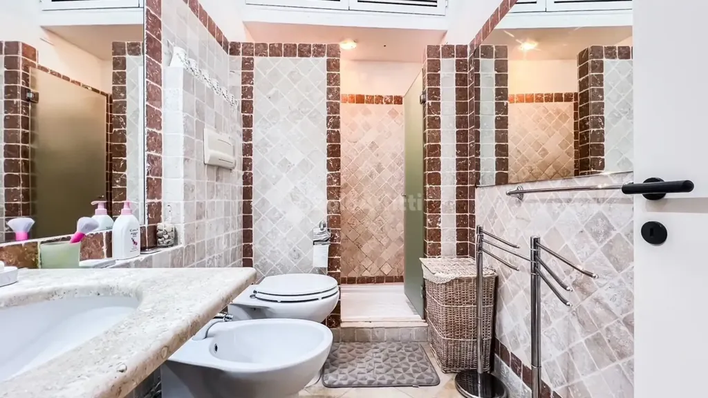 Salles de bain - Trilocale with Terrace in Murta Maria