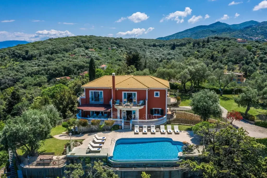 Õhuvaade - Beachfront Villa with Private Beach in Corfu