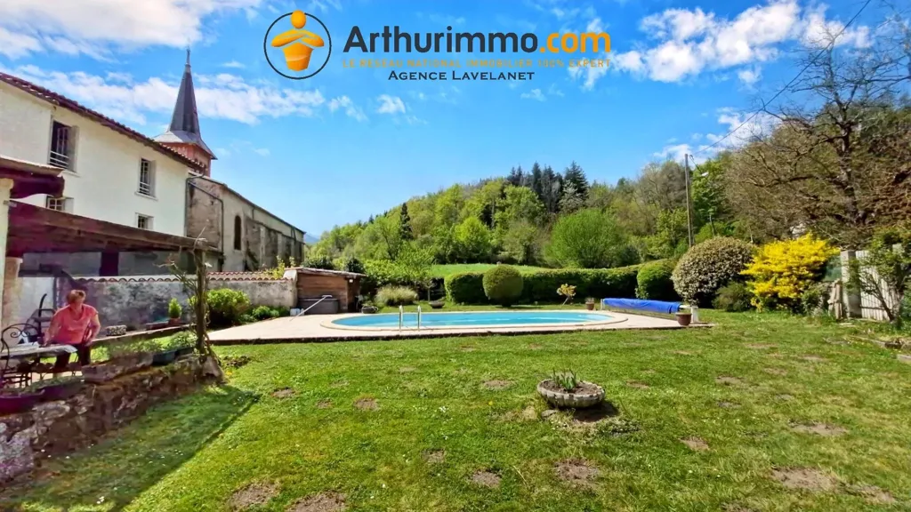 Piscine - Maison de Caractère avec Piscine et Jardin à Lavelanet
