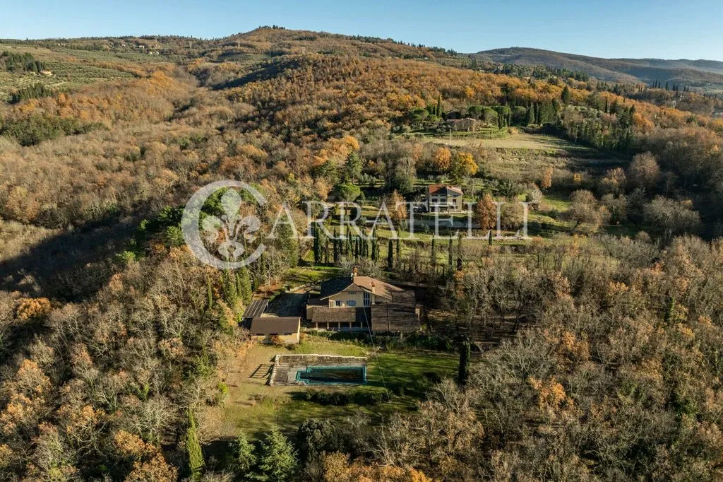 Õhuvaade - Rationalist Villa with Pool in Arezzo