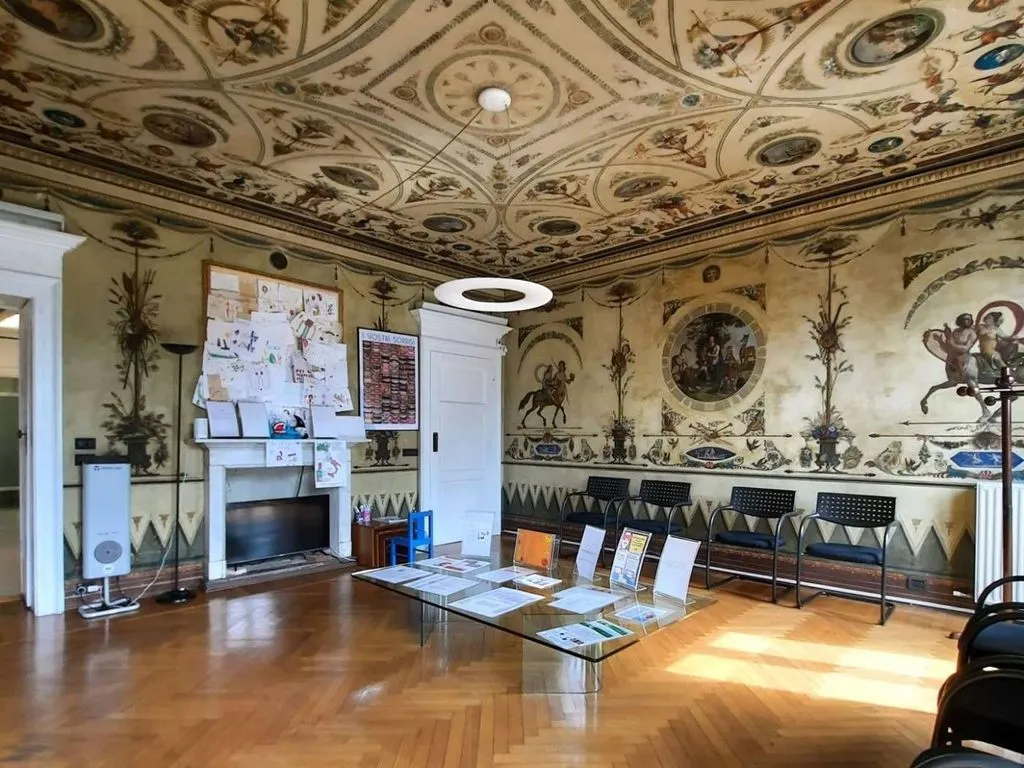 Office - Lakefront Apartment in Verbania's Corso Goffredo Mameli