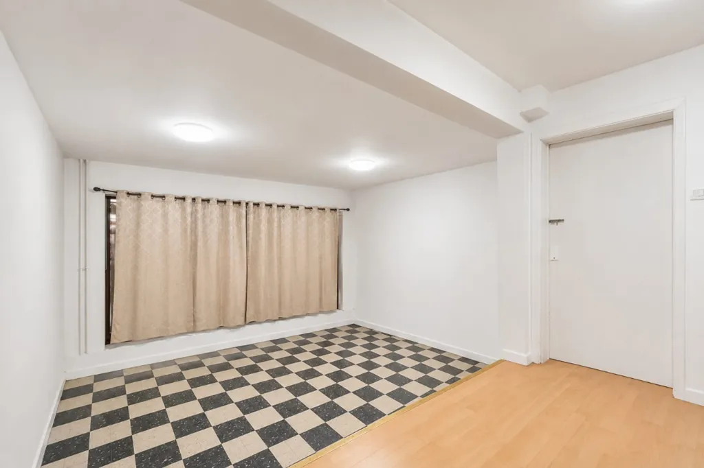 Toad - Spacious Semi-detached House with Courtyard in Tirlemont