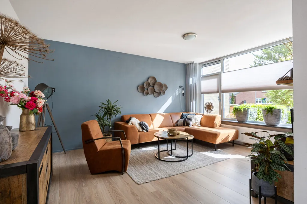 Elutuba - Modernised Semi-Detached House with Garden in Marum