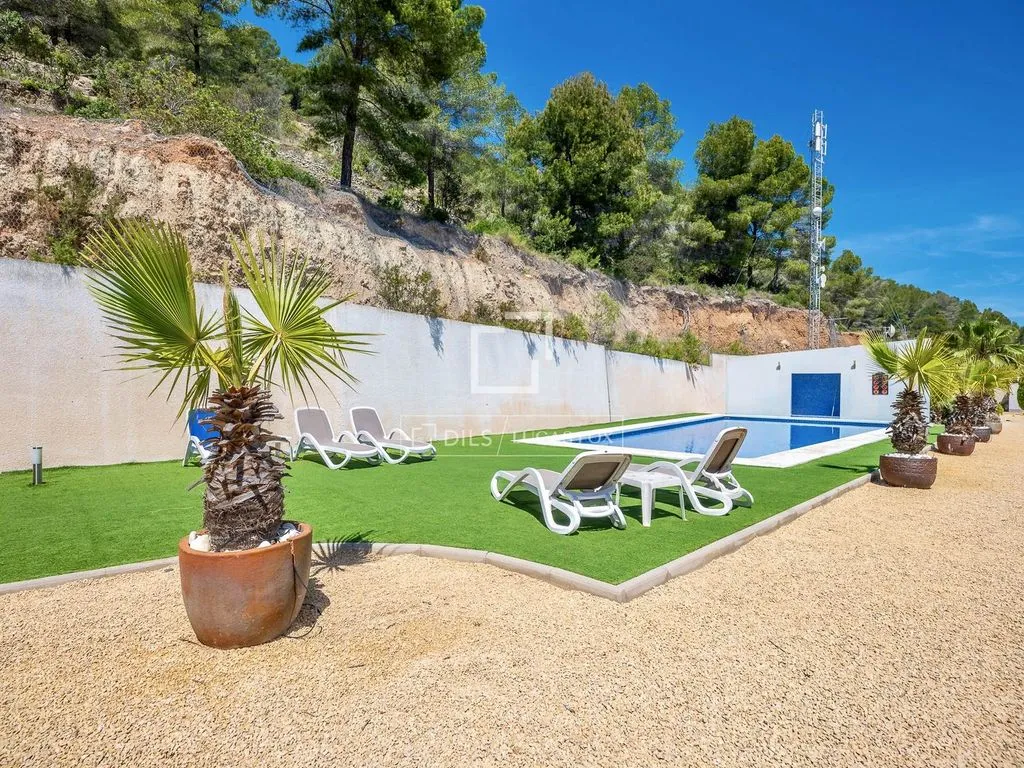 Bassein - Contemporary Villa with Pool in Calpe