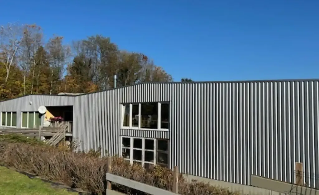Extérieur - Site industriel avec appartement et studio à Manage