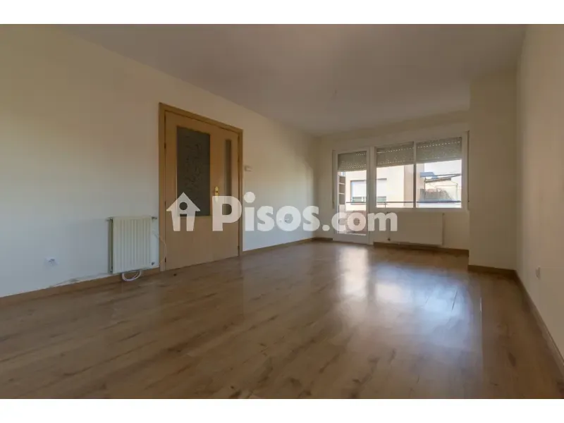 Toad - Furnished Flat with Terrace in Espartales