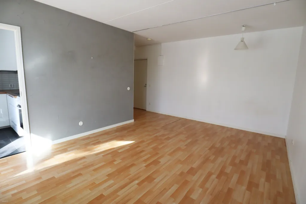 Pièces - Appartement 1 pièces à FI