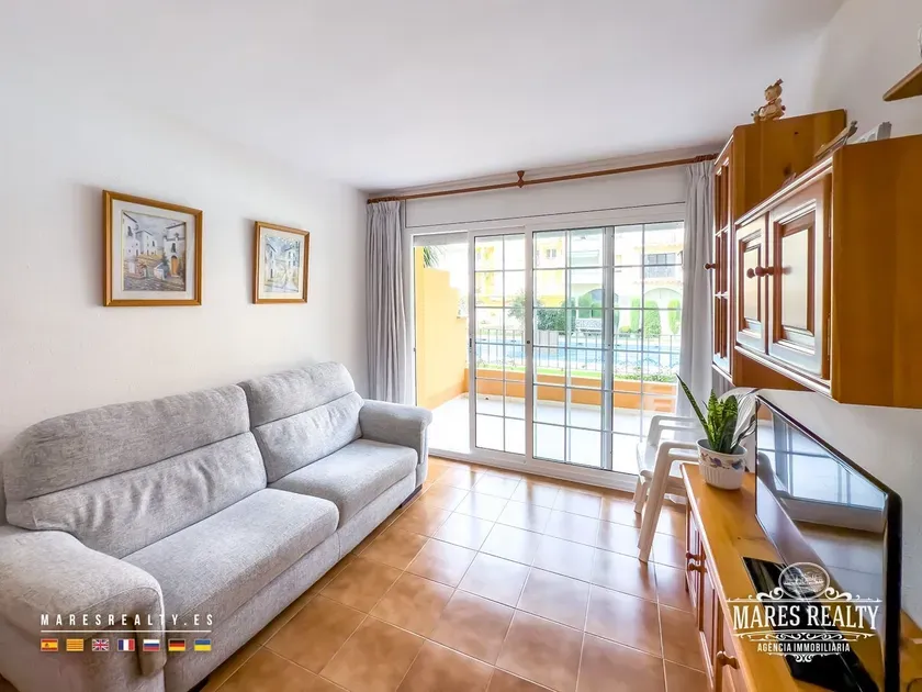 Séjour - Seafront Apartment with Terrace in Empuriabrava