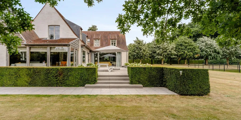 Aed - Villa with Pool in Tielt