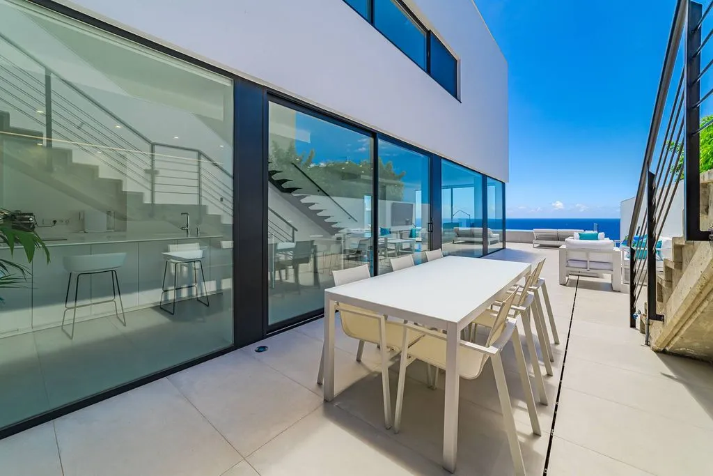Terrasse - Contemporary Villa with Sea Views in Santa Cruz