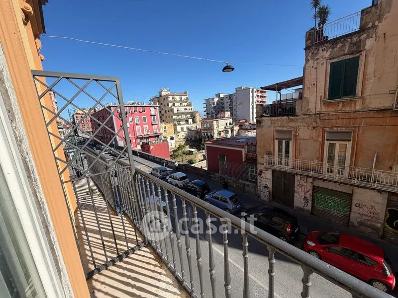 Balcon - Bright Apartment with Balcony in Naples