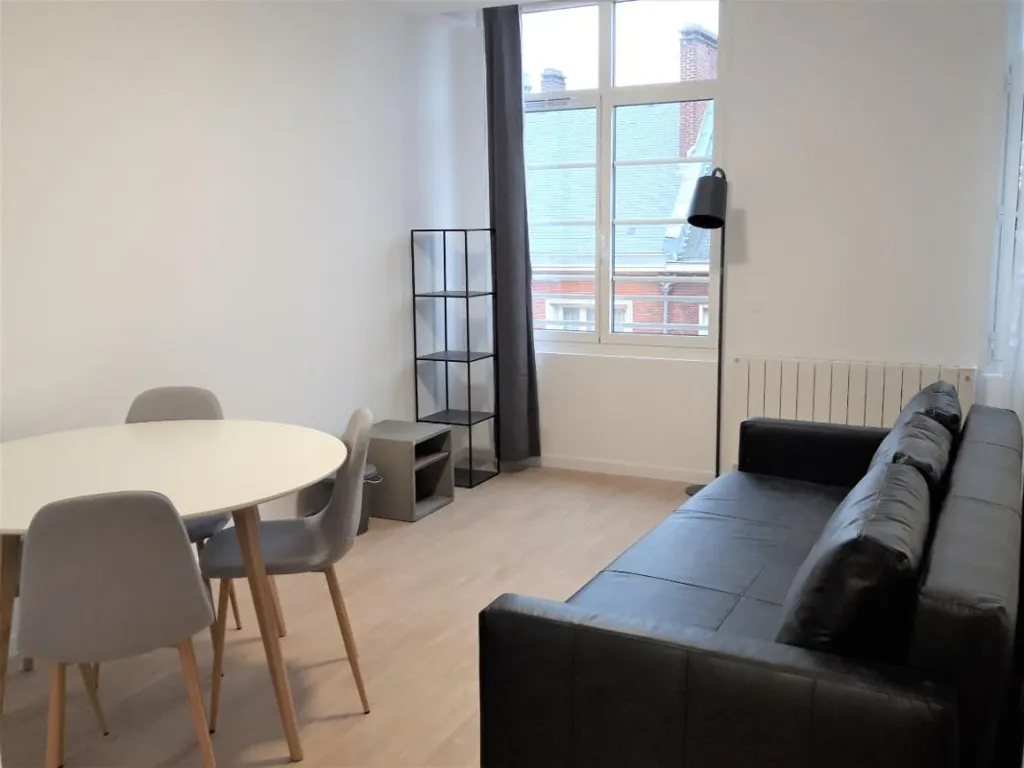 Elutuba - Studio with City Centre Location in Amiens