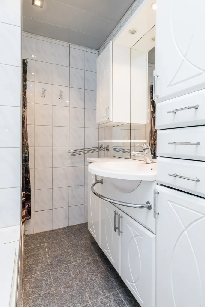 Vannitoad - Corner House with Garden in Brunssum