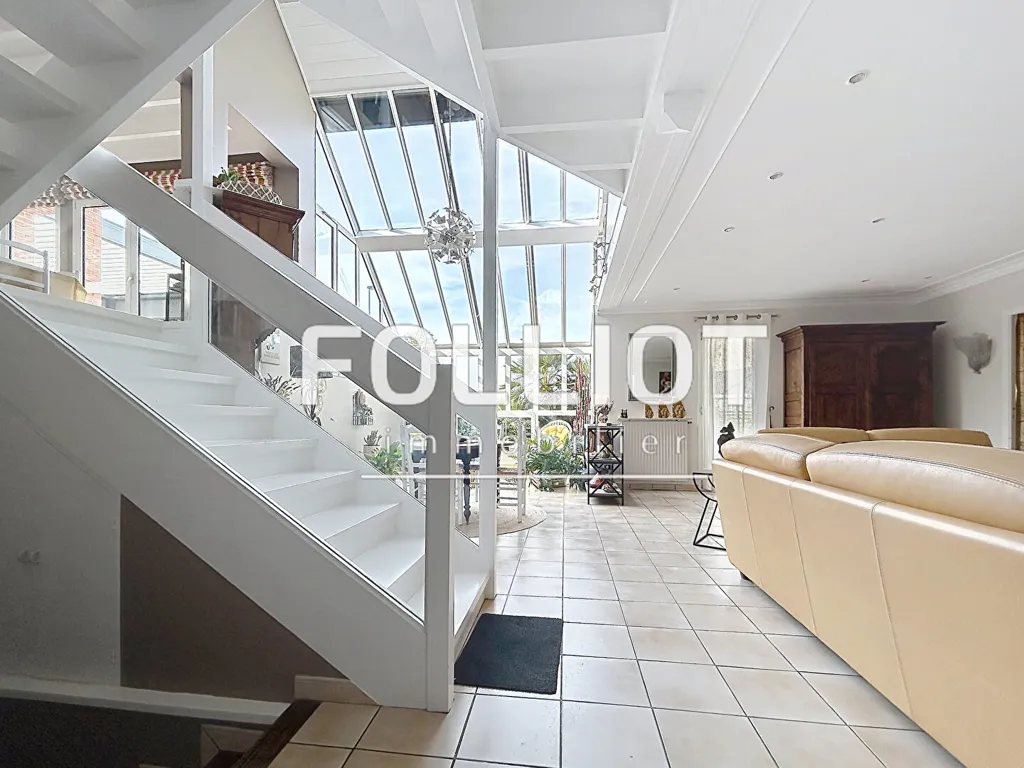 Soggiorno - Architect's House with Sea View in Granville