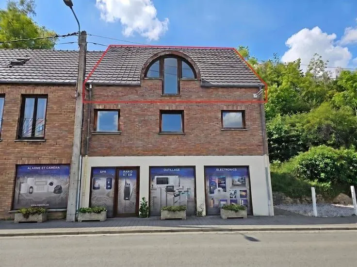Välivaade - Flat with Attic Storage in Namur Centre