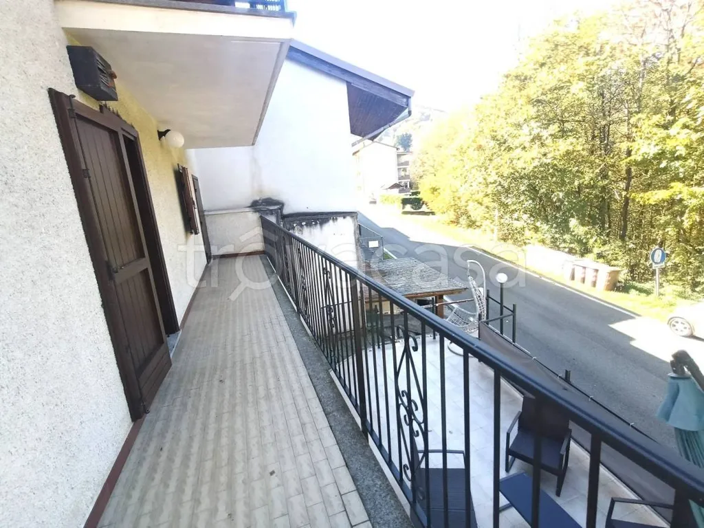 Balcon - Villa with Balcony Views in Giaveno