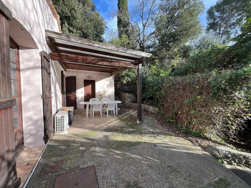 Terrass - Villa with Forest View in Auribeau-sur-Siagne