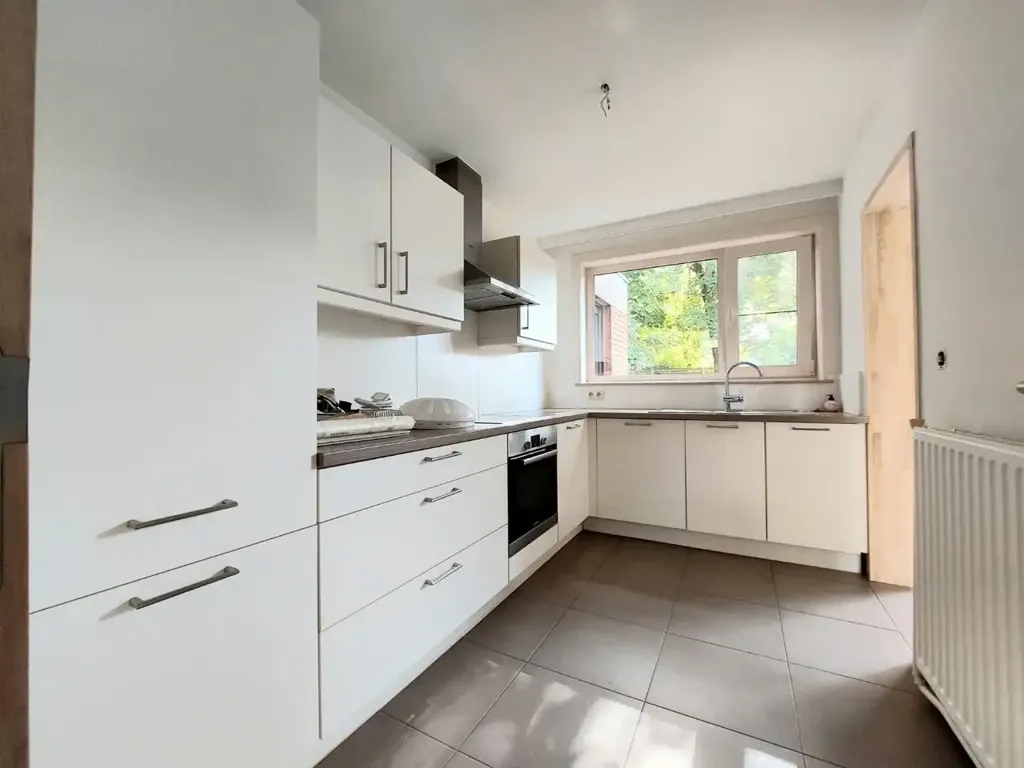 Cuisine - Maison Rénovée avec Jardin à Bruges
