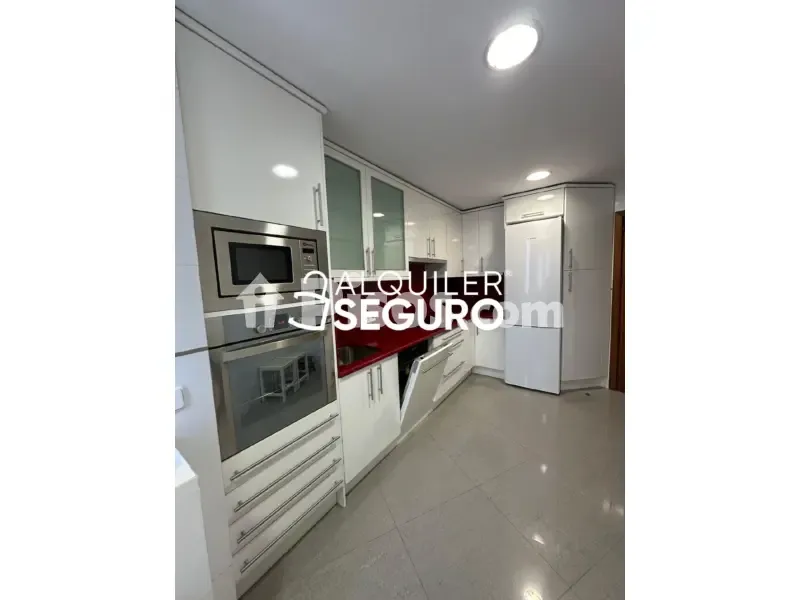 Köök - Fully Renovated Flat with Balcony in Moratalaz