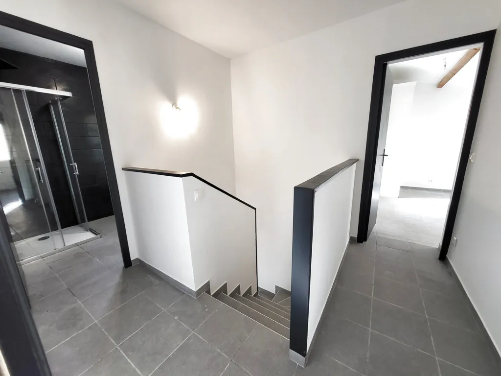 Entrée - Maison avec Terrasse et Jardin à Quissac