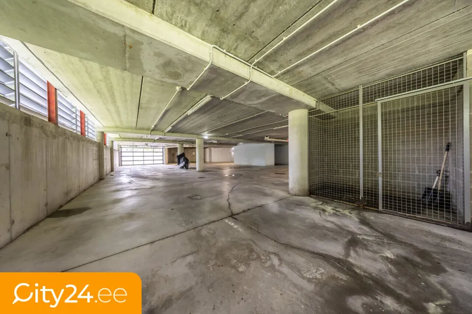 Garage - Apartment with Storage in Mustamäe, Tallinn