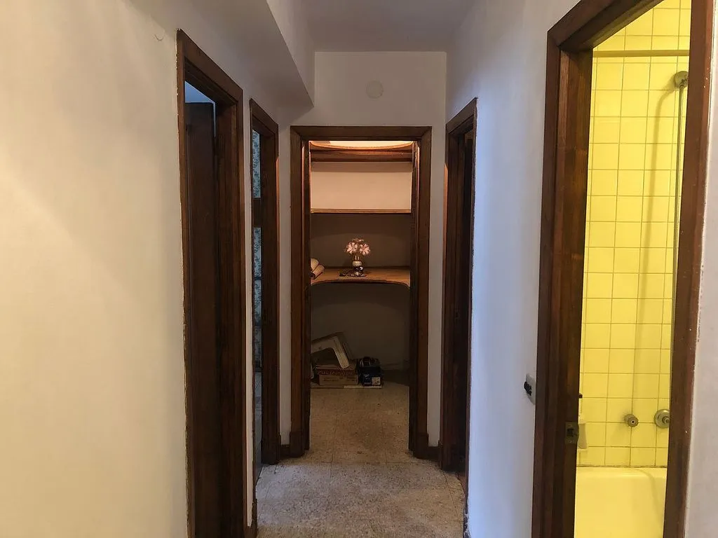 hallway_entrance