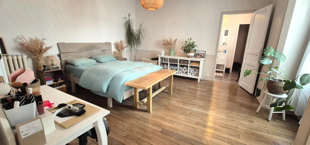 Chambres - Maison en Pierre Rénovée avec Cour à Saint-Dizier