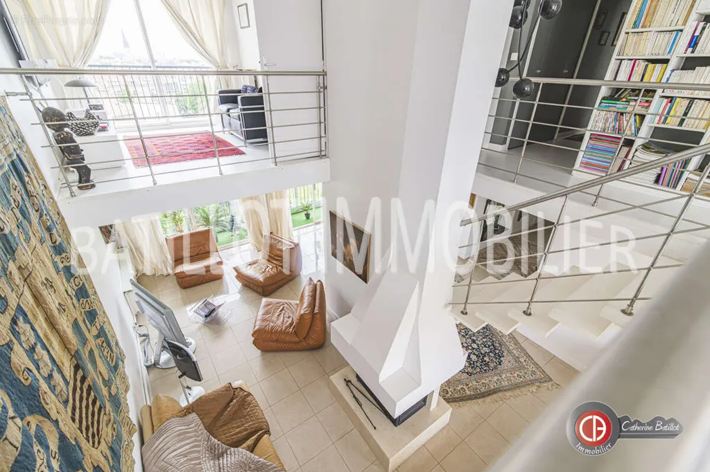 Soggiorno - Duplex Apartment with Terraces in Pasteur Clémenceau