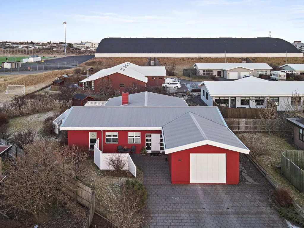 Maison 5 pièces à Reykjanesbær