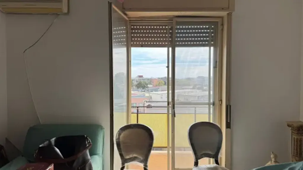 Office - Apartment with Sea View in Messina Centre