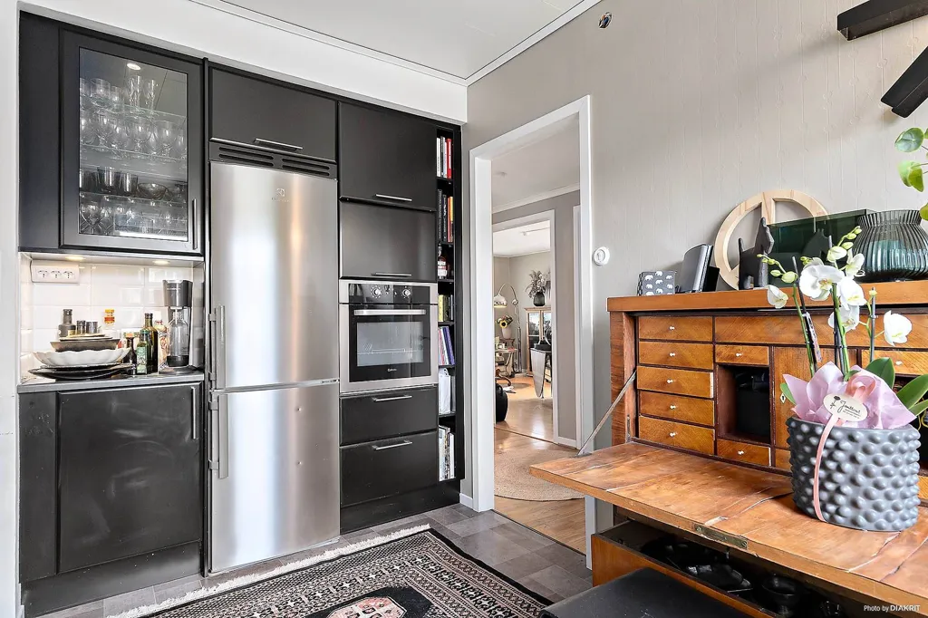 Köök - Cozy 3rd Floor Flat with Balcony on Kvarngatan