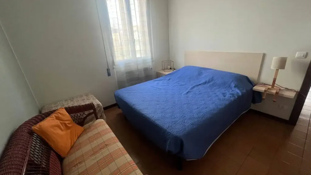 Chambres - Modernised Apartment with Balcony in Loano