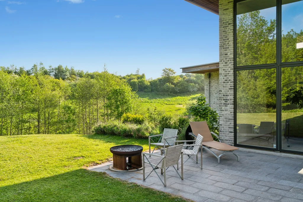 Terrasse - Modern House with Stringent Architecture in Stouby