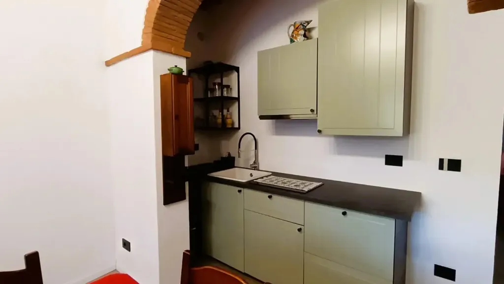 Köök - Rustic-Style Flat with Private Garden in Empoli