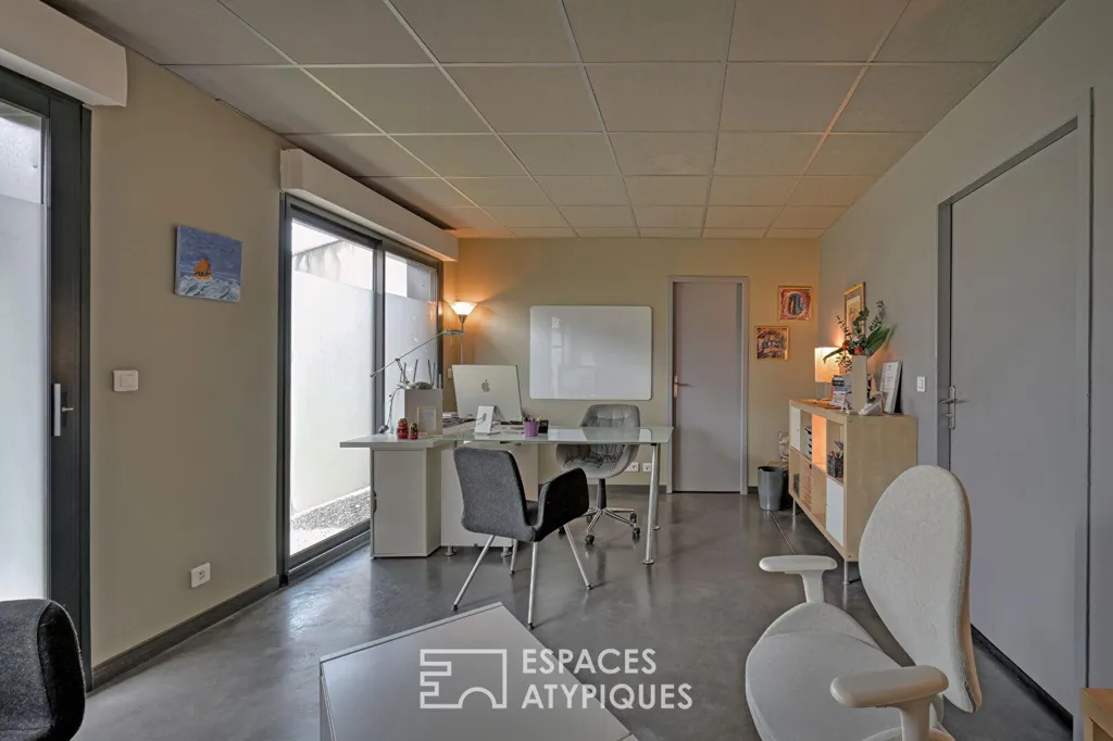 Office - Renovated House with Pool and Studio in Caissargues