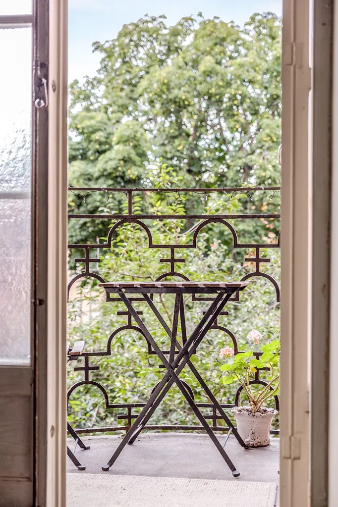Balcone - Compact Two-Bedroom Flat in Redbergen