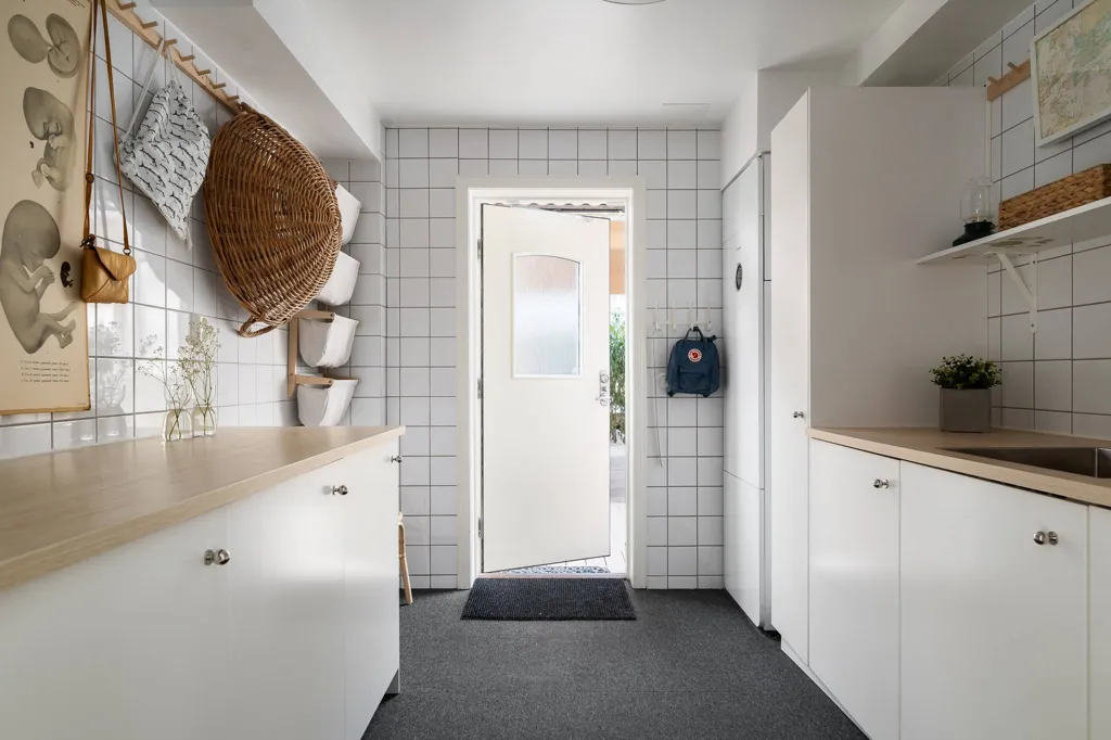 Cuisine - Renovated Villa with High Ceilings on Dalarö